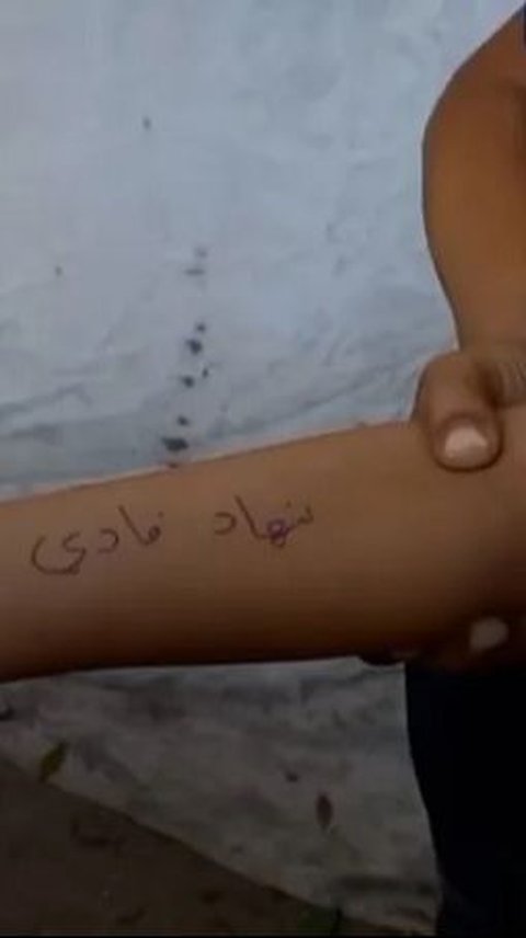 Anak-Anak Gaza Tulis Nama Mereka di Tangan, Alasannya Bikin Nangis