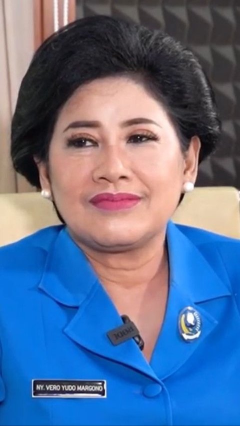 Didorong Suami, Reaksi Vero Istri Panglima TNI Kocak Banget Malah Langsung Joget