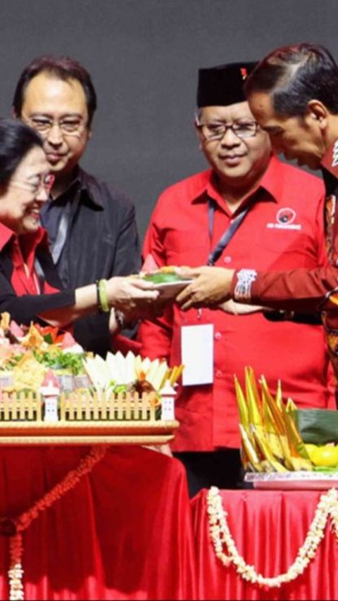 CEK FAKTA: Hoaks Jokowi Gantikan Megawati sebagai Ketum PDIP