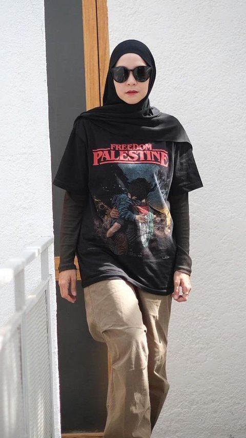 Portrait of Edgy Style Zaskia Mecca Amplifies Support for Palestine