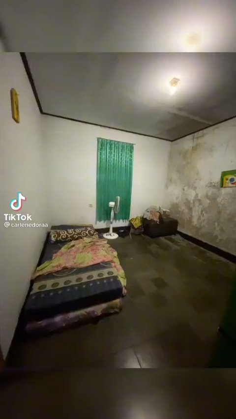 Originally Dirty and Creepy, This Room is Transformed into Korean Style Aesthetic