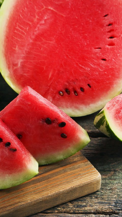 7 Smart Tips for Choosing Sweet and Fresh Watermelon