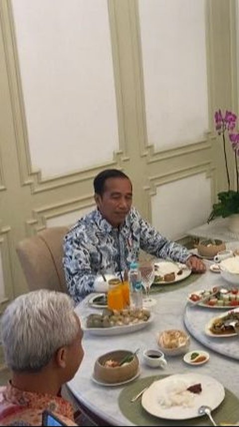 VIDEO: Momen Hangat Penuh Tawa Jokowi 'Pak Lurah' Makan Bareng Tiga Capres