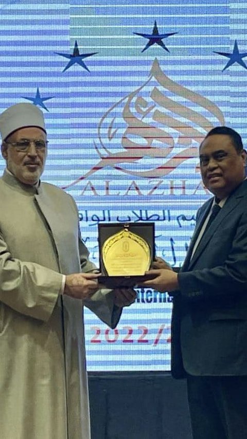 Al-Azhar Kairo Wisuda Ribuan Mahasiswa 'Angkatan Gaza'