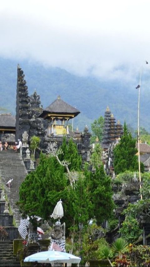 Bukan Cuma Bali, Turis Asing yang Datang ke Daerah Ini Juga Bakal Kena Pajak