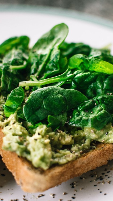 Spinach Cream Toast, Delicious Fiber-Rich Breakfast Menu