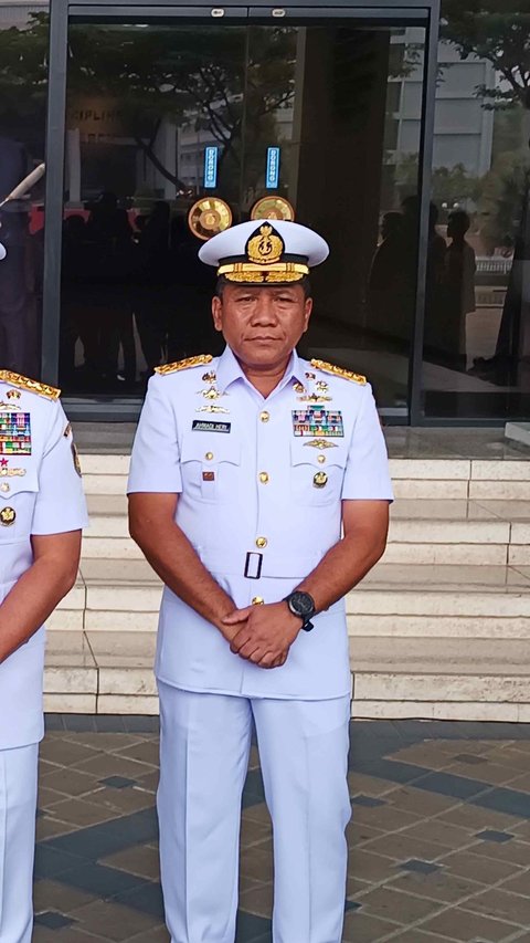 Cerita Jenderal TNI AL di Pengujung Karir: Nyangkul, Kembali ke Kampung