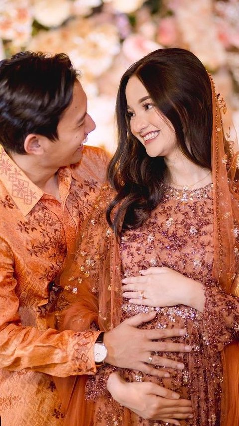 10 Potret Terbaru Sabrina Anggraini Istri Belva Devara Hamil 4 Bulan, Penampilan Bumil Dipuji Makin Cantik