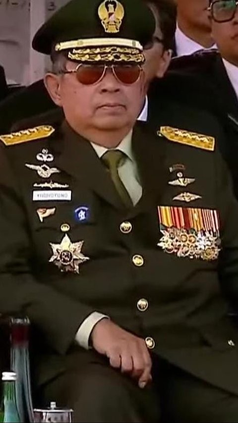 VIDEO: Penampilan Gagah SBY Pakai Seragam Lengkap Bintang Empat di HUT ke-78 TNI