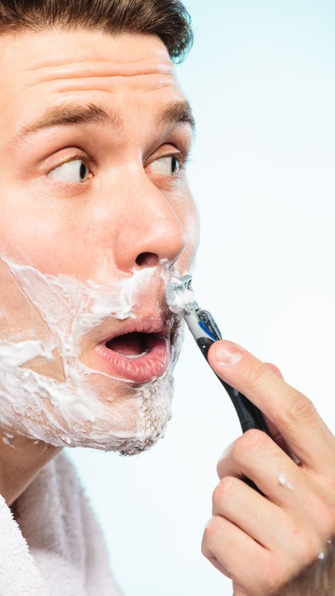 Cara Cukur Kumis dan Jenggot Pria yang Benar, Bikin Penampilan Lebih Rapi