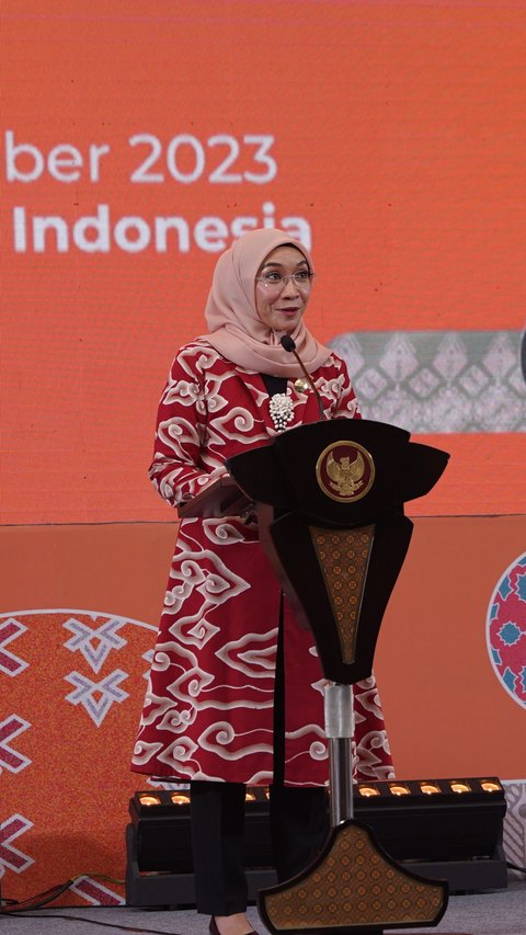 Hari Batik Nasional 2023, Wury Ma’ruf Amin: Batik Boleh Mendunia, Tapi Tetap Milik Indonesia