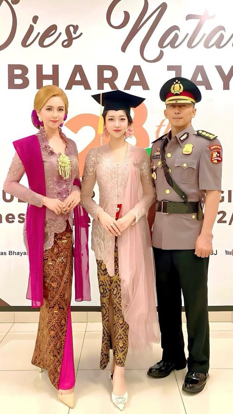 Cantiknya Putri Kombes Polisi Lulus Kuliah dengan Predikat Cumlaude, Bikin Bangga