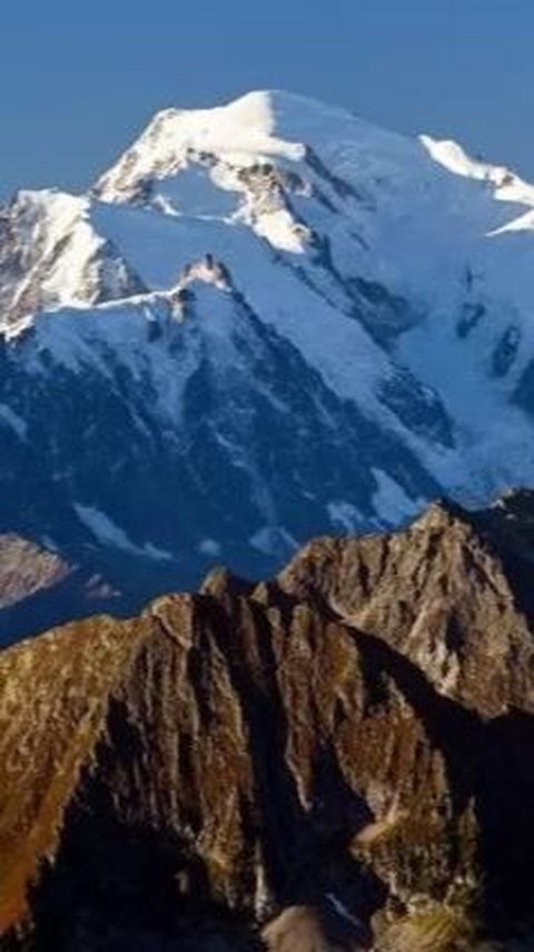 Puncak Gunung Tertinggi di Prancis Mont Blanc Menyusut, Ini Penyebabnya