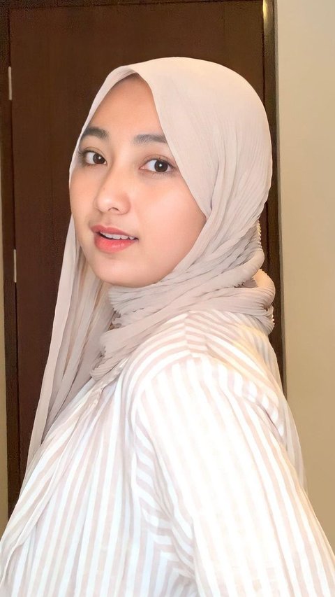 Intip Profil Auzura Qrzura, Selebgram Cantik yang Jadi Sorotan