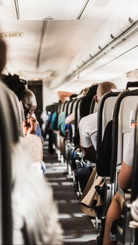 Bukan Dekat Sayap Pesawat, Baris Kursi Ekonomi Ini Bisa Dapat Pelayanan Kelas Bisnis