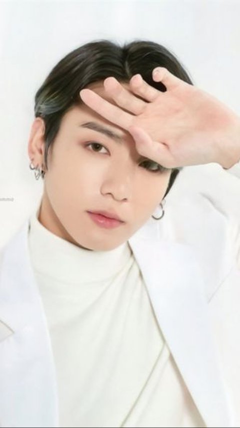 BTS' Jungkook Admits He Wants to Tour the World as a Soloist