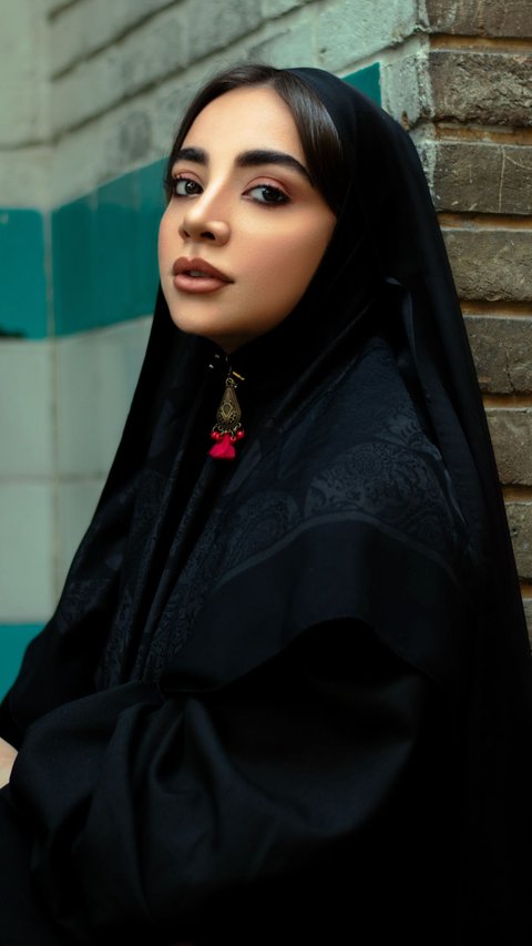 Bingung Styling Hijab Pada Wajah Bulat? Coba 5 Look Ini