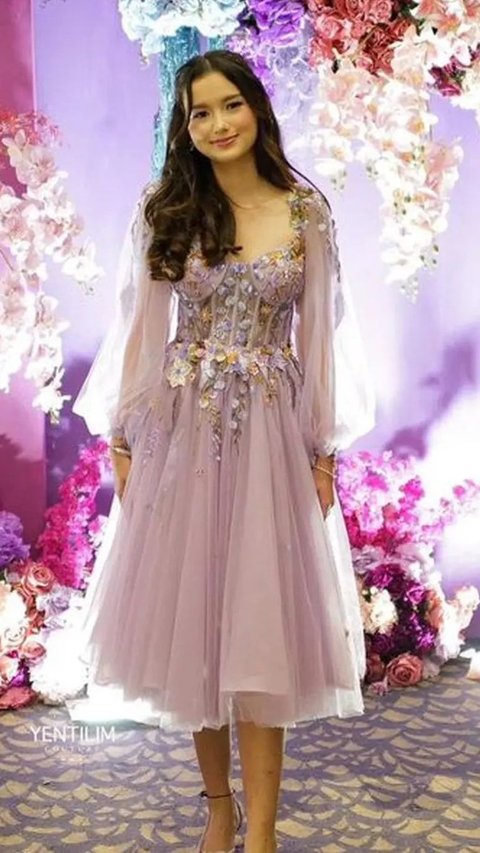 Potret Sarah Menzel, Pacar Azriel Hermansyah dengan Balutan Gaun Bak Tuan Putri