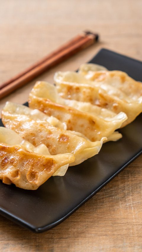 5 Teknik Goreng Gyoza Khas Jepang, Lembut di Dalam Garing di Luar