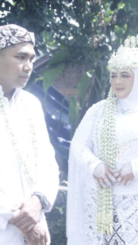 Viral Pengantin Wanita Bagikan Foto Pernikahannya yang Bikin Sedih, Serasa Tahun 2010