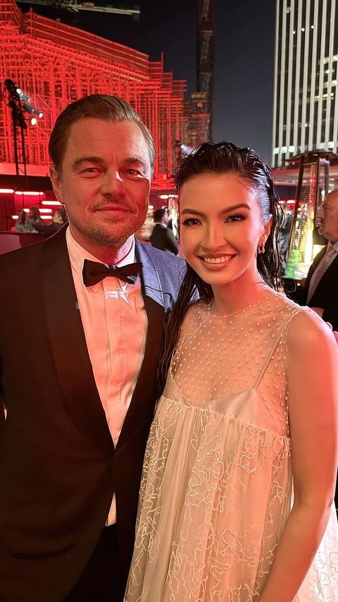 See Details of Champagne Dress Raline Shah in a Photo with Leonardo DiCaprio