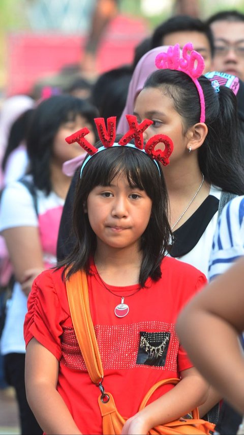 {{caption}}
