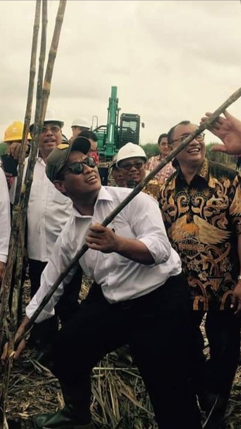 Pernah Tidur di Kasur Berjamur & Dikira Gelandangan, Pria Keturunan Raja Ini Jadi Kepercayaan Jokowi Urusi Pertanian RI