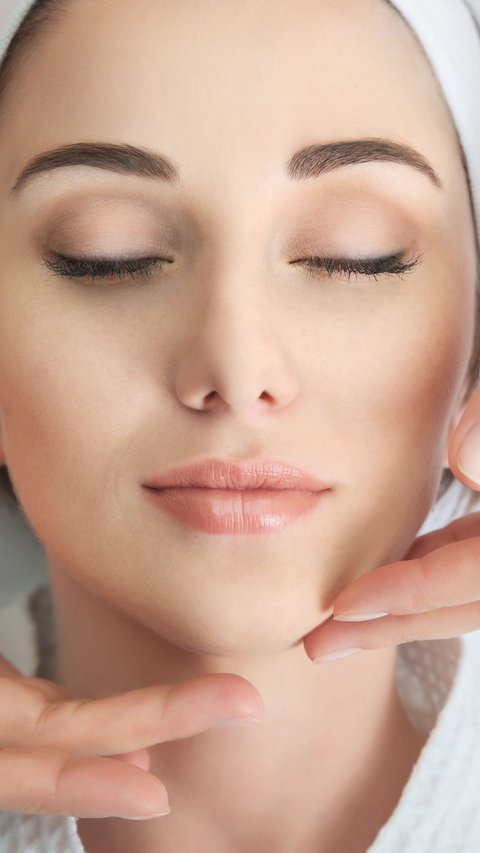 The Best Time to Use Neck Cream to Prevent Wrinkles