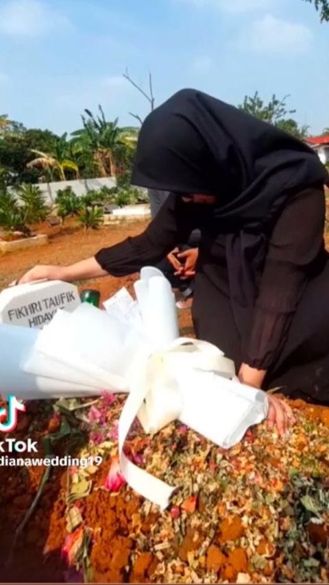 Cinta Dipisahkan Maut, Kisah Haru Wanita Kehilangan Tunangannya Jelang Prewedding Ini Viral