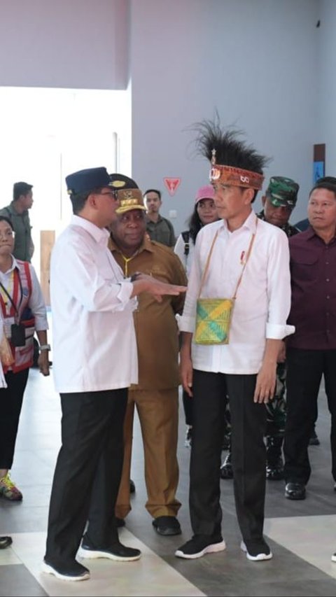 Resmikan Dua Bandara Baru di Papua, Ini Pesan Jokowi