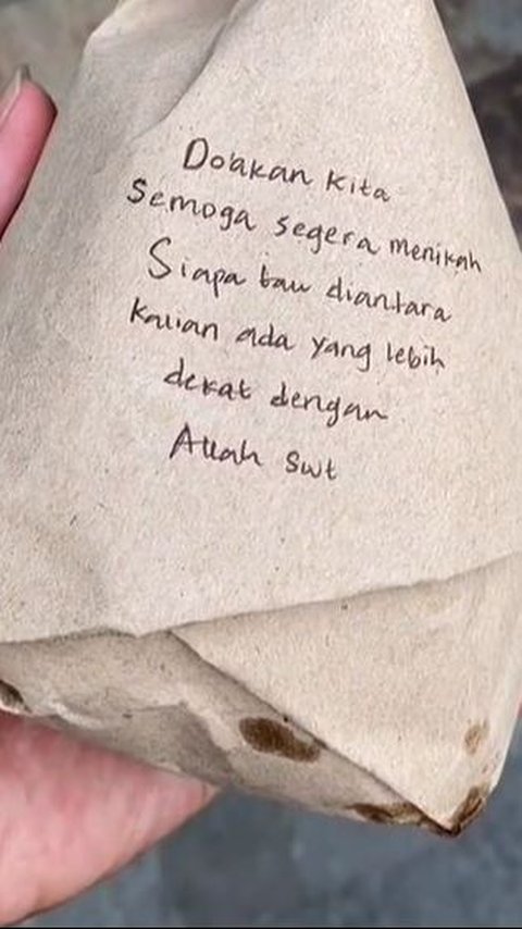 Kisah Pasangan Minta Doa agar Segera Menikah sambil Beri Makanan Gratis, Isi Suratnya Curi Perhatian