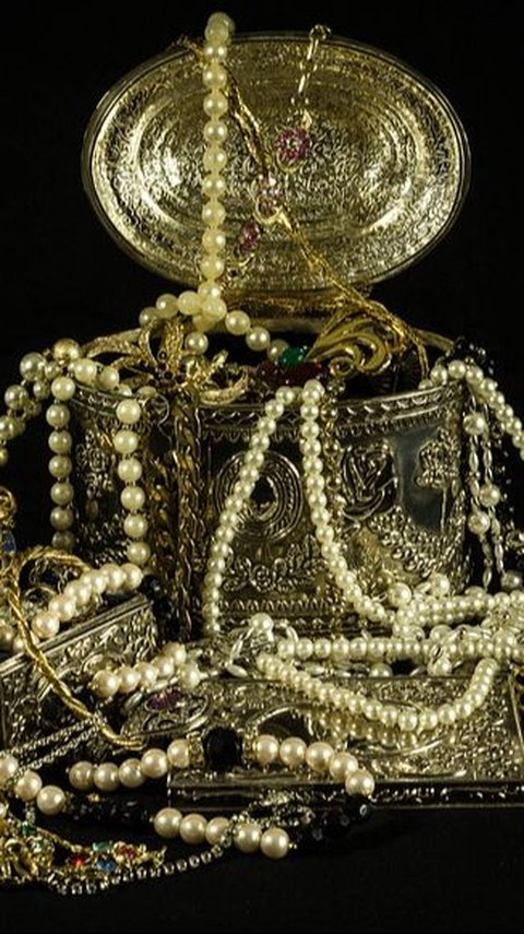 Penemuan Harta Karun Berusia 1700 Tahun Lalu, Ada Cincin Emas Bergambar Yesus