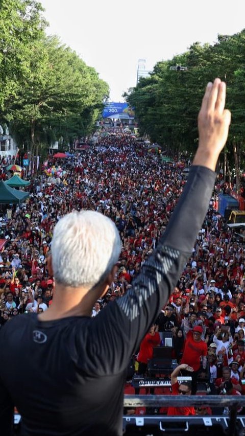 Lautan Manusia Ikut Jalan Sehat Perjuangan Ganjar-Mahfud di Makassar