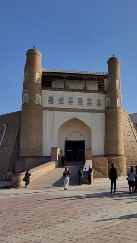 Tengok Potret Ark Fortress, Benteng Cantik Primadona Wisata di  Bukhara, Uzbekistan