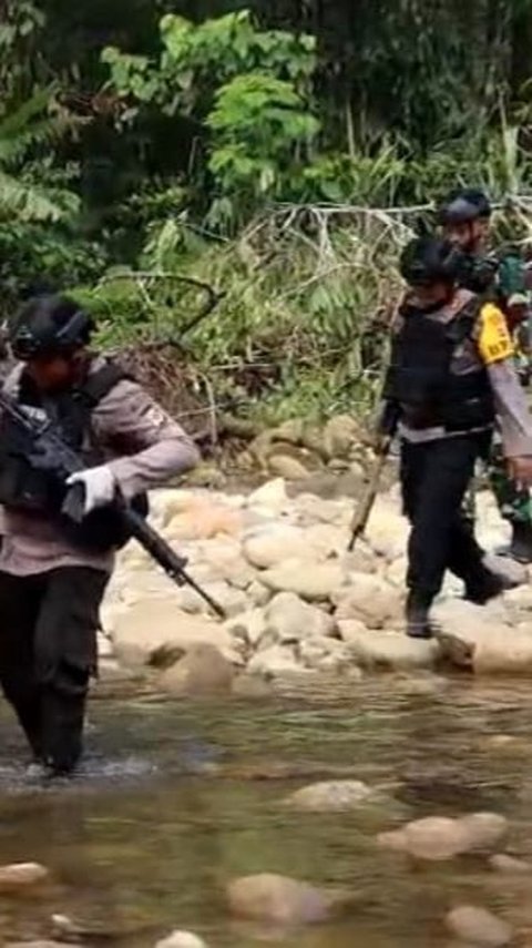 Gugur Ditembak KKB, Kopda Dwi Probo Baru Lima Bulan Tugas di Papua dan Tinggalkan Anak Usia Satu Bulan