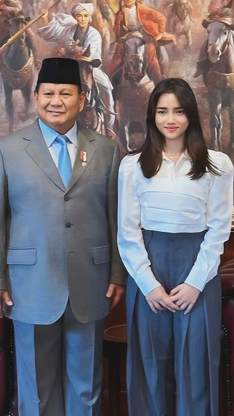 10 Pictures of Fuji Invited to Have Lunch with Prabowo Subianto, Her Outfit Becomes the Highlight!