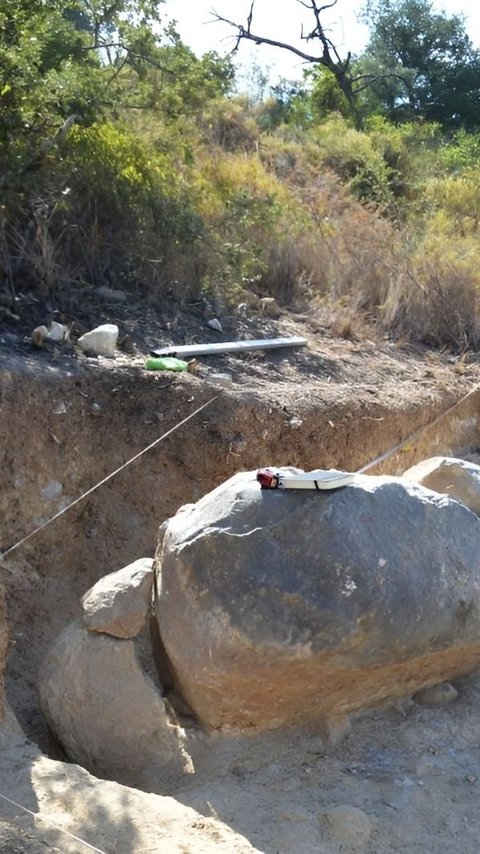 Archaeologists' Confusion in Finding Ancient Monument Resembling Male Genitalia, Turns Out It Has a Meaning