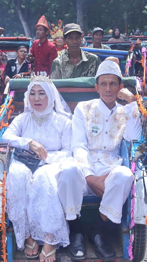 Bak Ratu dan Raja Sehari, 100 Pasangan Nikah Massal Ditawari Bulan Madu di Rumah Wali Kota Palembang