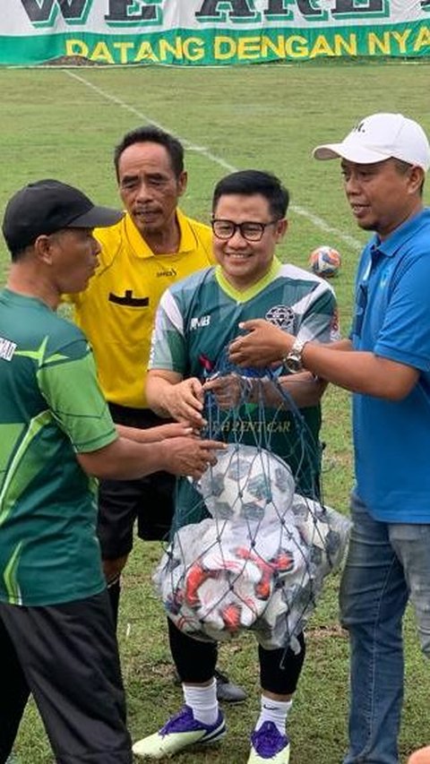 Cak Imin Janji Perbanyak Lapangan sampai ke RT-RW agar Warga Punya Ruang Bermain