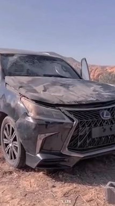 Potret Tempat Sampah Mobil Mewah di Arab Saudi, Lexus Harga Rp3 M Penyok Sedikit Langsung Dibuang