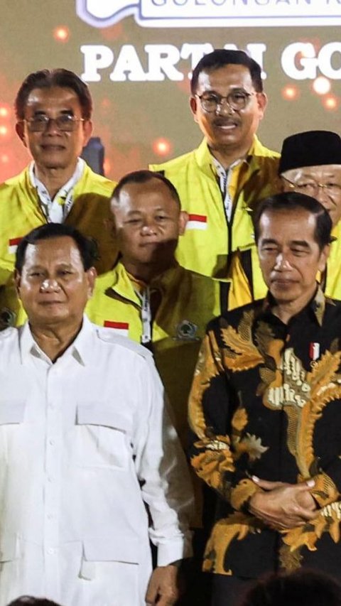 FOTO: Momen Prabowo Subianto dan Presiden Jokowi Menghadiri HUT ke-59 Partai Golkar, Gibran dan Kaesang Absen