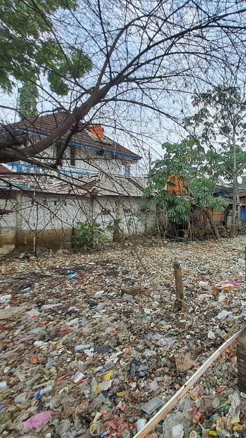 Ngeri! Penampakan 'Lautan Sampah' di Simpang Ciawi yang Bikin Bupati Bogor Ditegur Pj Gubernur