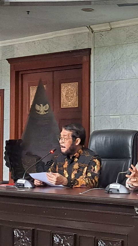 UntitledVIDEO: Kesal Anwar Usman MK Disebut 'Mahkamah Keluarga'