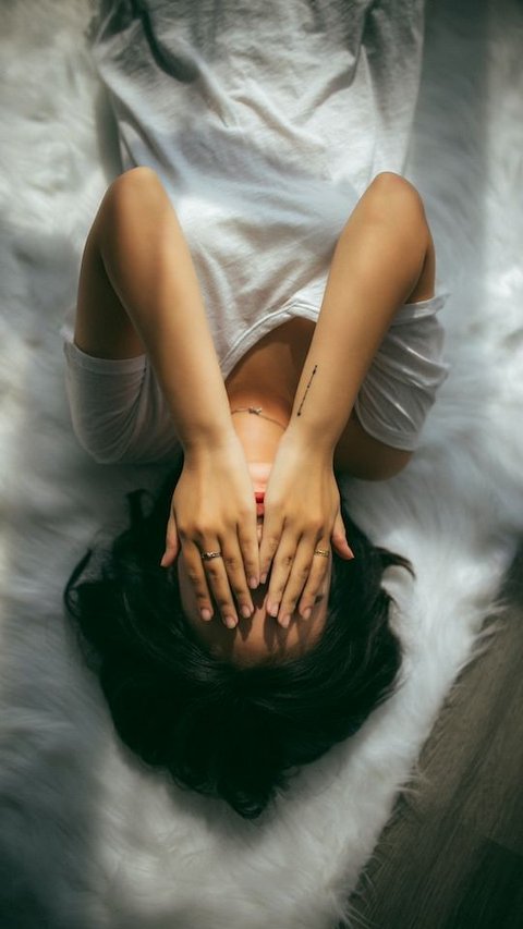 Overthinking Quotes: 60 Powerful Words To Clean Up Your Mind From Negative Thoughts