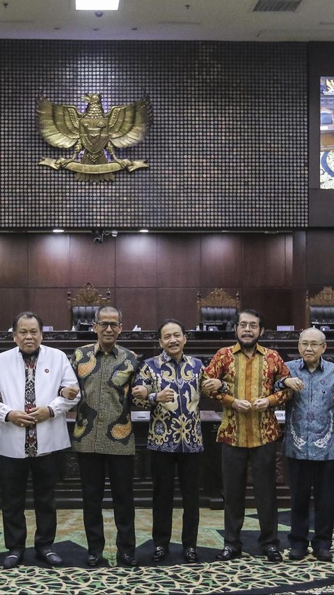 VIDEO: Hakim MK Pak Harto Akui Tak Minta Jabatan, Hanya Kehendak Yang Mulia