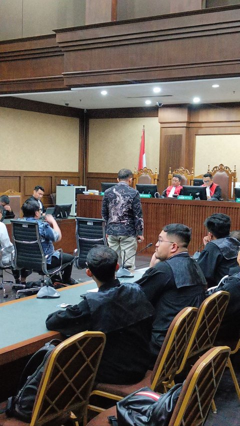 Hakim Tolak Permohonan Justice Collaborator Irwan Hermawan dalam Kasus Korupsi BTS Kominfo