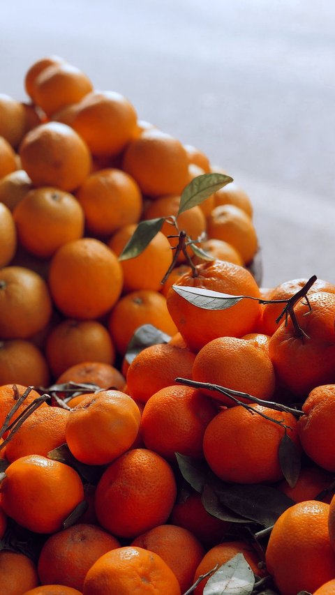 4 Smart Tips for Choosing the Best Oranges and Storing Them