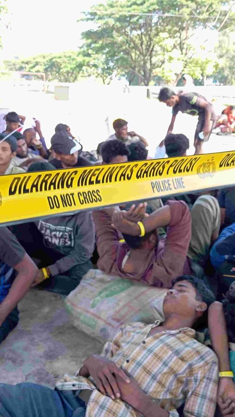 Kembali Terusir, Potret Pengungsi Rohingya Terlantar di Arena Skateboard Taman Sulthanah Safiatuddin Aceh