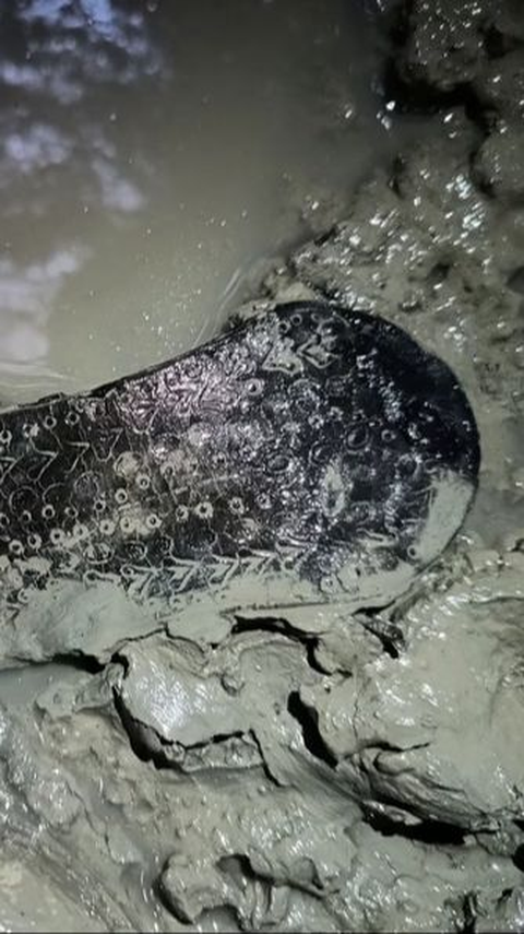 2,000-Year-Old Roman Sandal Found in Spanish Well