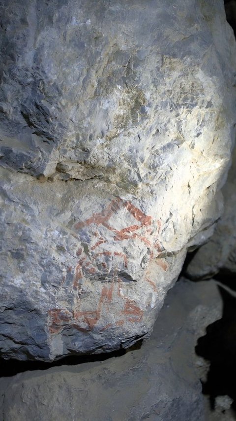 Hieroglif Misterius Ini Ungkap Ada Terowongan yang Tembus ke Gunung
